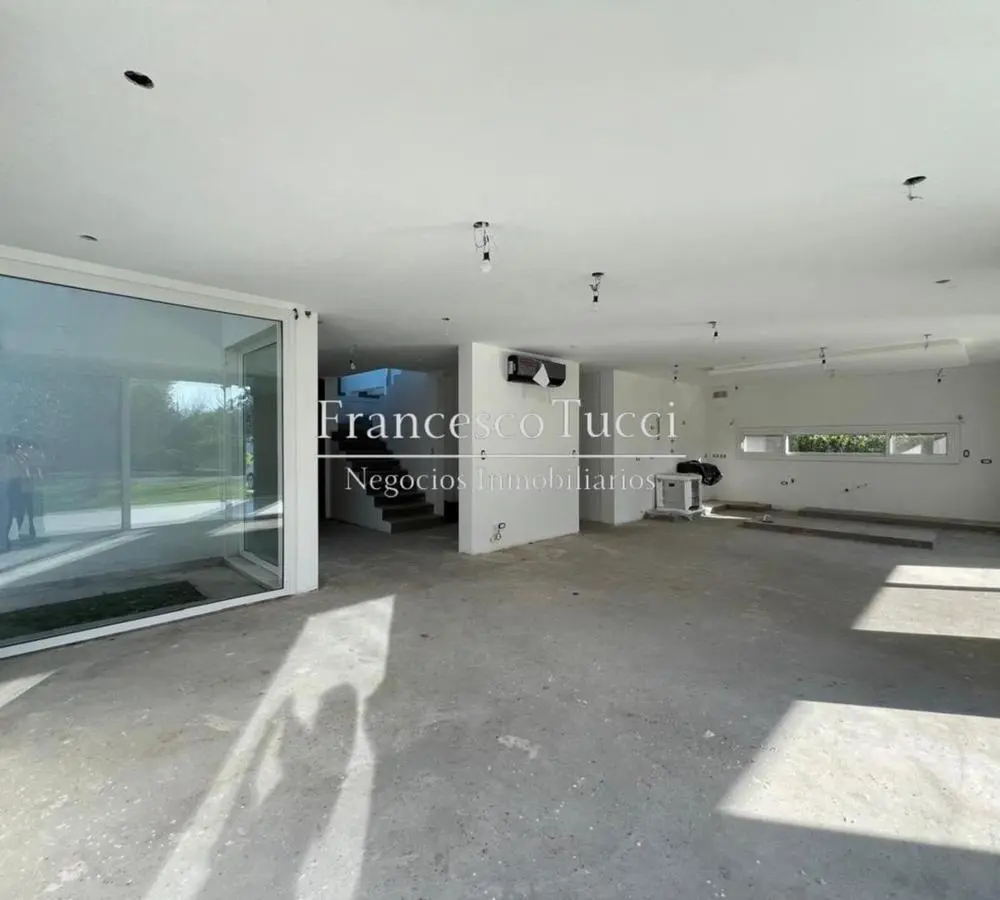 Casa en venta 5 ambientes en el Country La Tradición 2