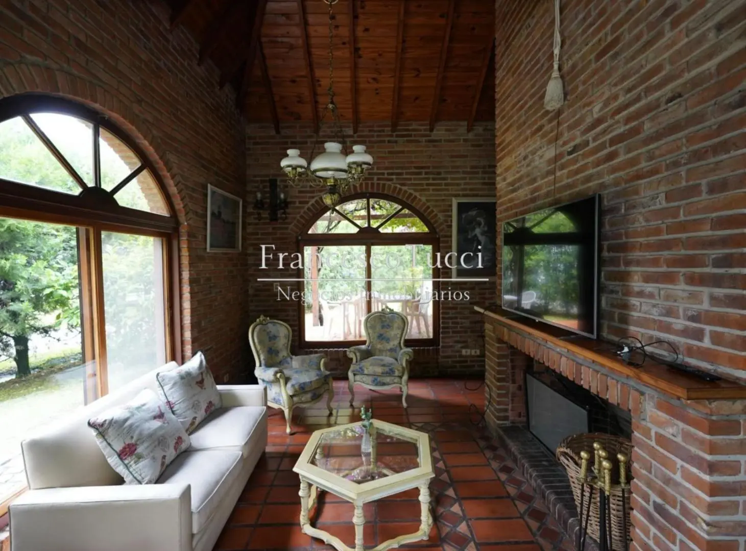 Casa en Venta/Alquiler Barrio Privado club de Campo La Tradicion 5