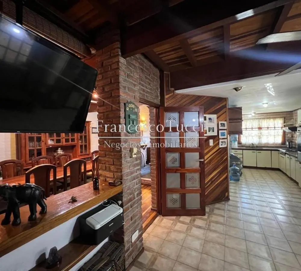 Casa en venta 5 ambientes Ituzaingó Norte 4