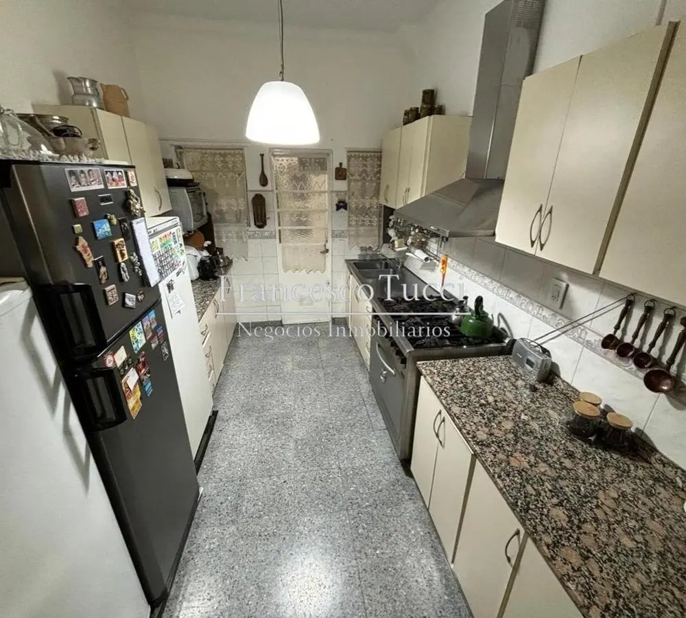 Casa en venta 5 ambientes Villa Sarmiento 8