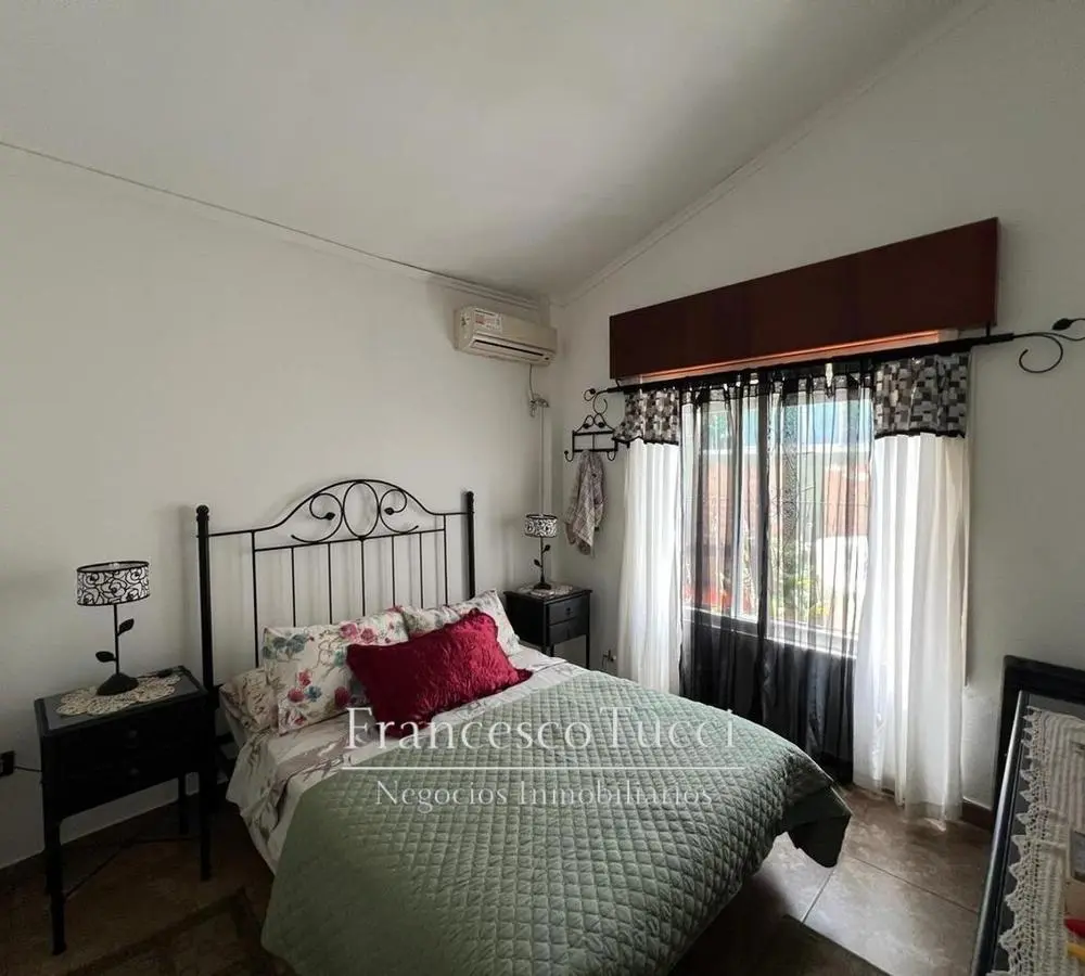 Casa tipo quinta 4 ambientes Francisco Álvarez 8