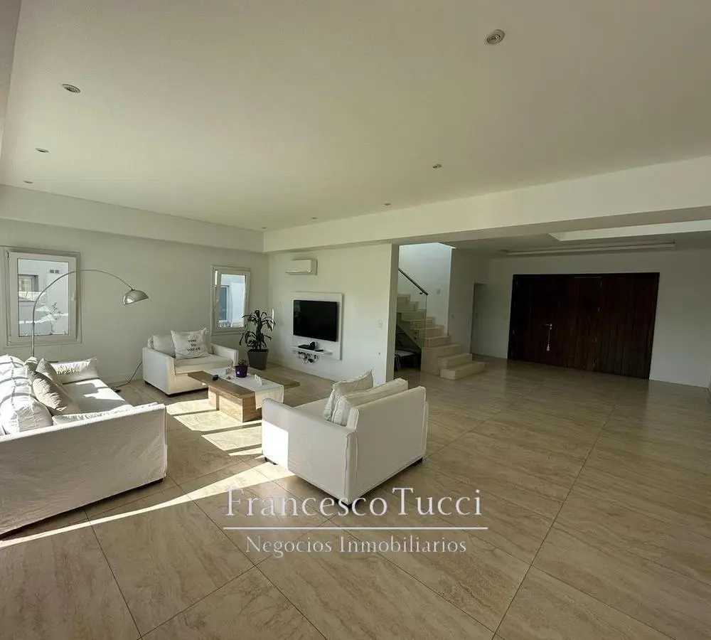Casa en Venta en Terravista Fondo Laguna 4