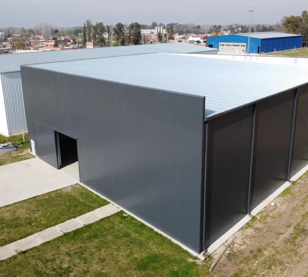 Galpón industrial en venta a estrenar en General Rodríguez 1