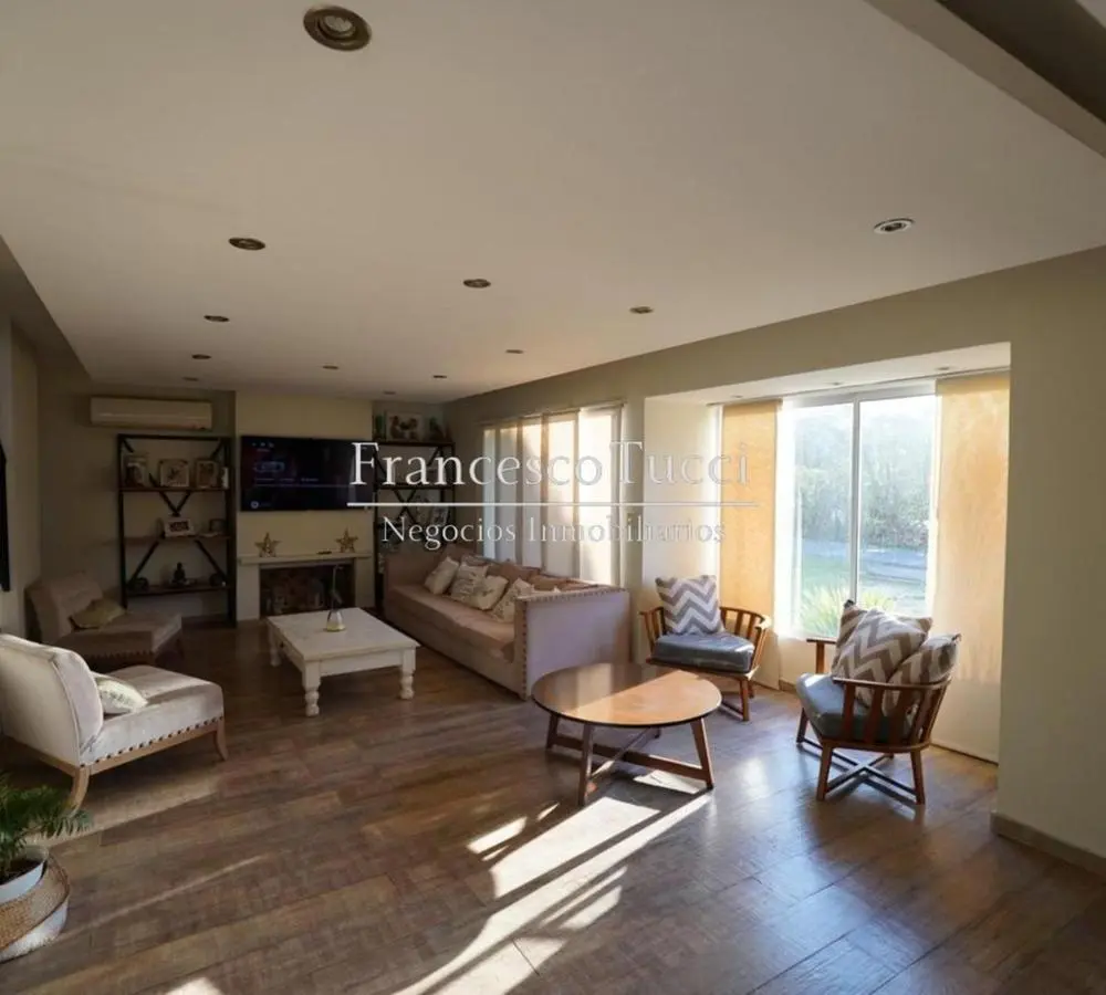 Casa en venta/alquiler 5 ambientes La Tradición 4