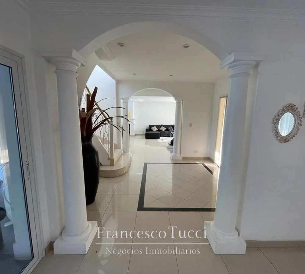 Casa en Venta 6 ambientes en Country Campos de Álvarez 4