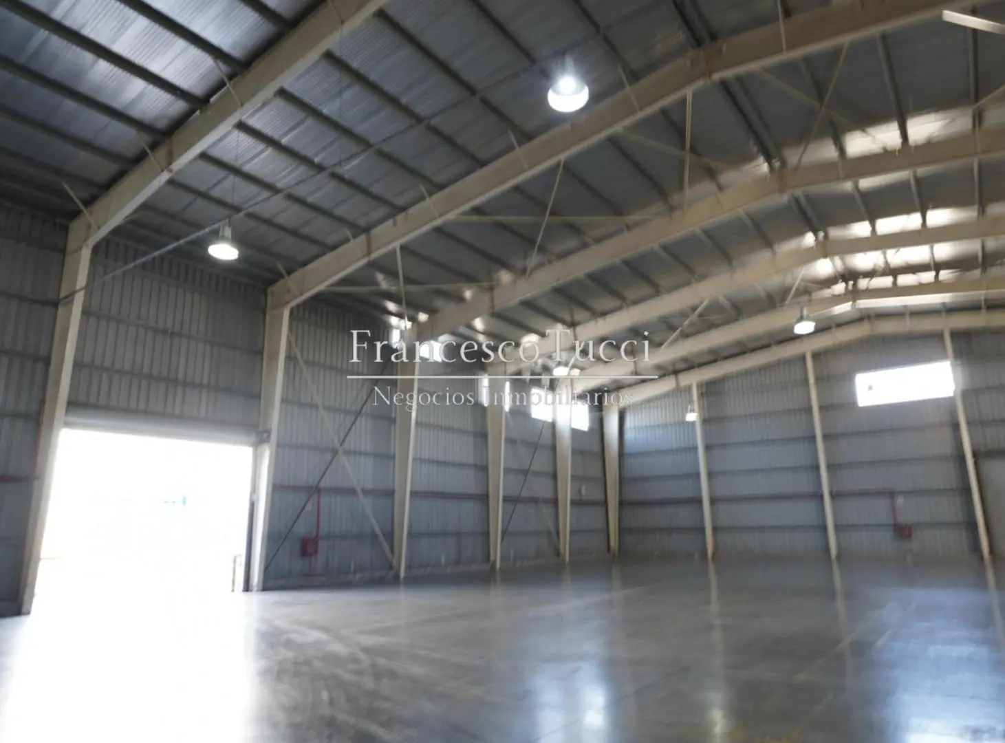 Galpón Nave Industrial en alquiler en Parque Del Oeste 5