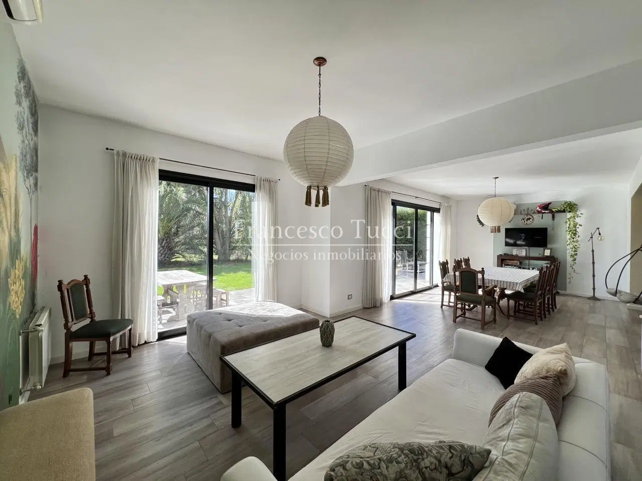 Casa en venta 5 ambientes en Weston 3