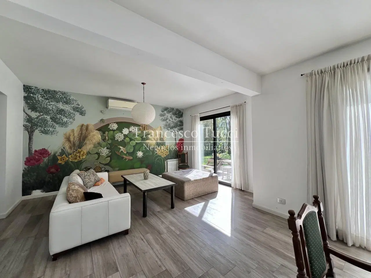 Casa en venta 5 ambientes en Weston 4
