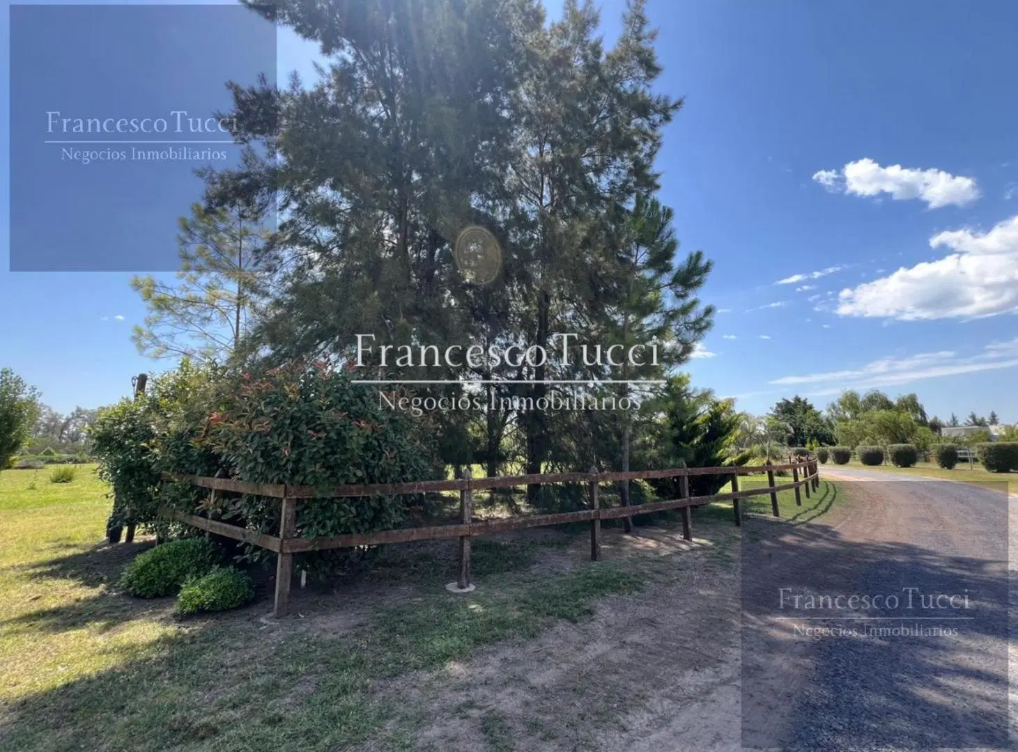 Terreno en venta en el Barrio Santa Matilde Luján 3