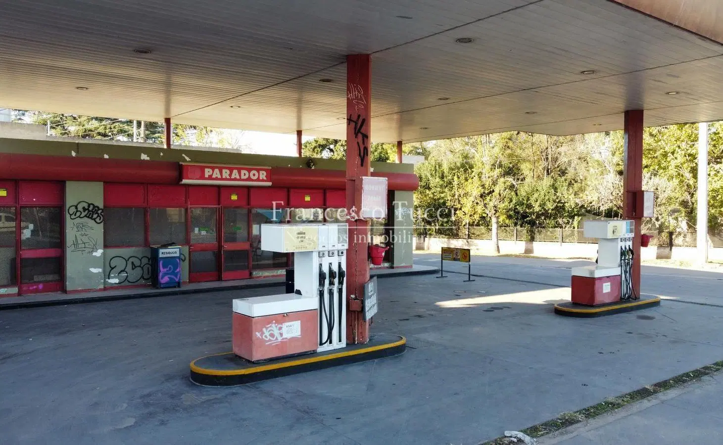 Local Estación de servicio en venta en Moreno 4