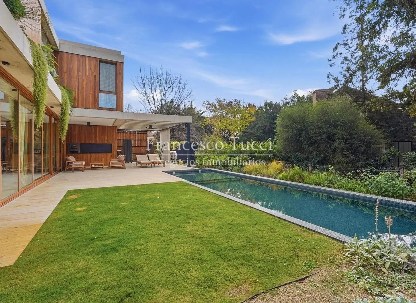 Casa en venta 6 ambientes Barrio La Tradición 5