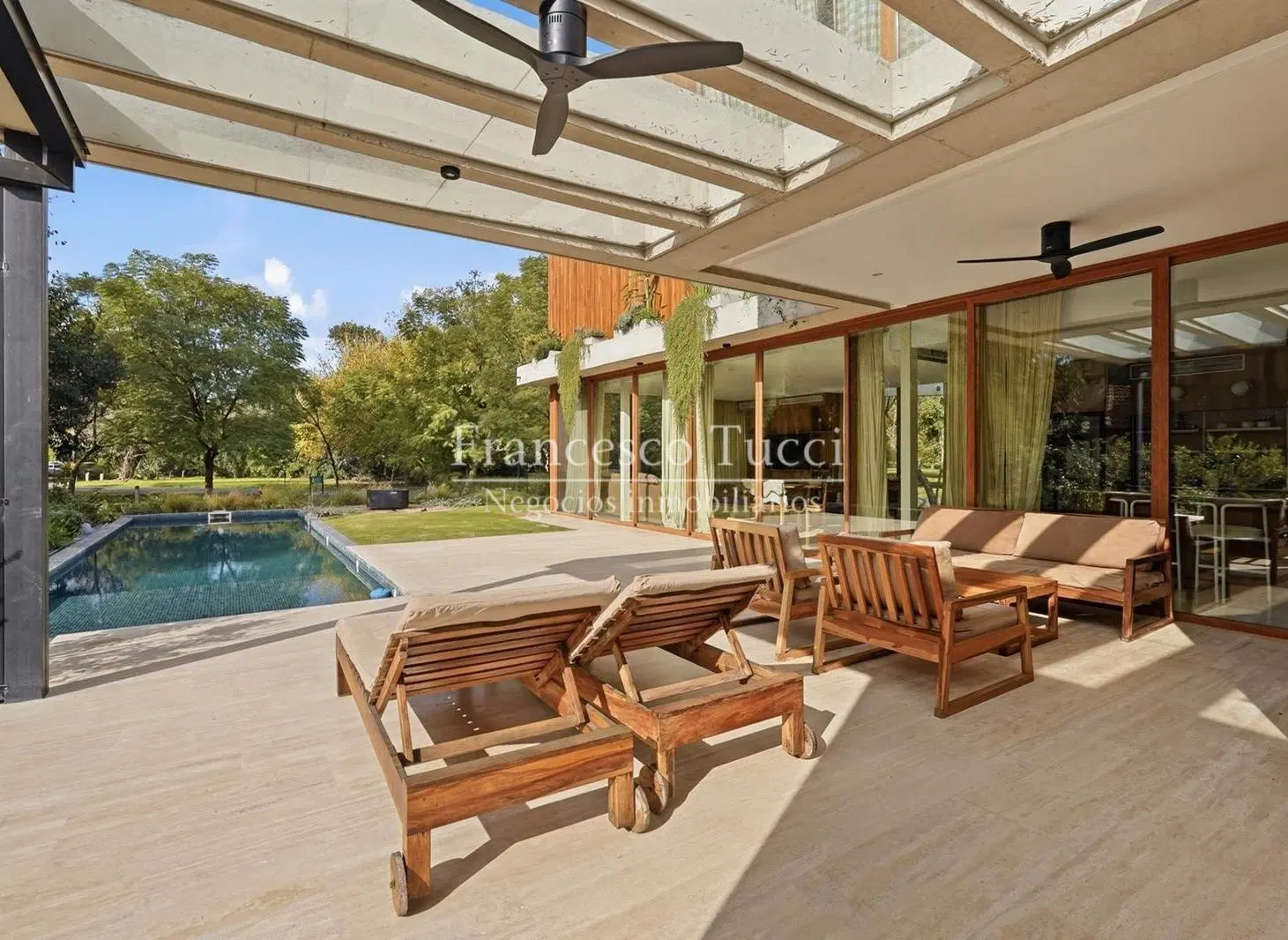 Casa en venta 6 ambientes Barrio La Tradición 4