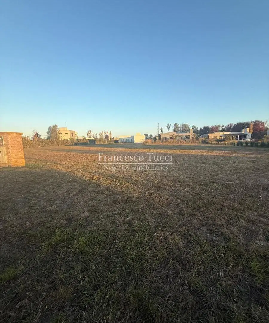 Terreno en venta en Los Juncos 3