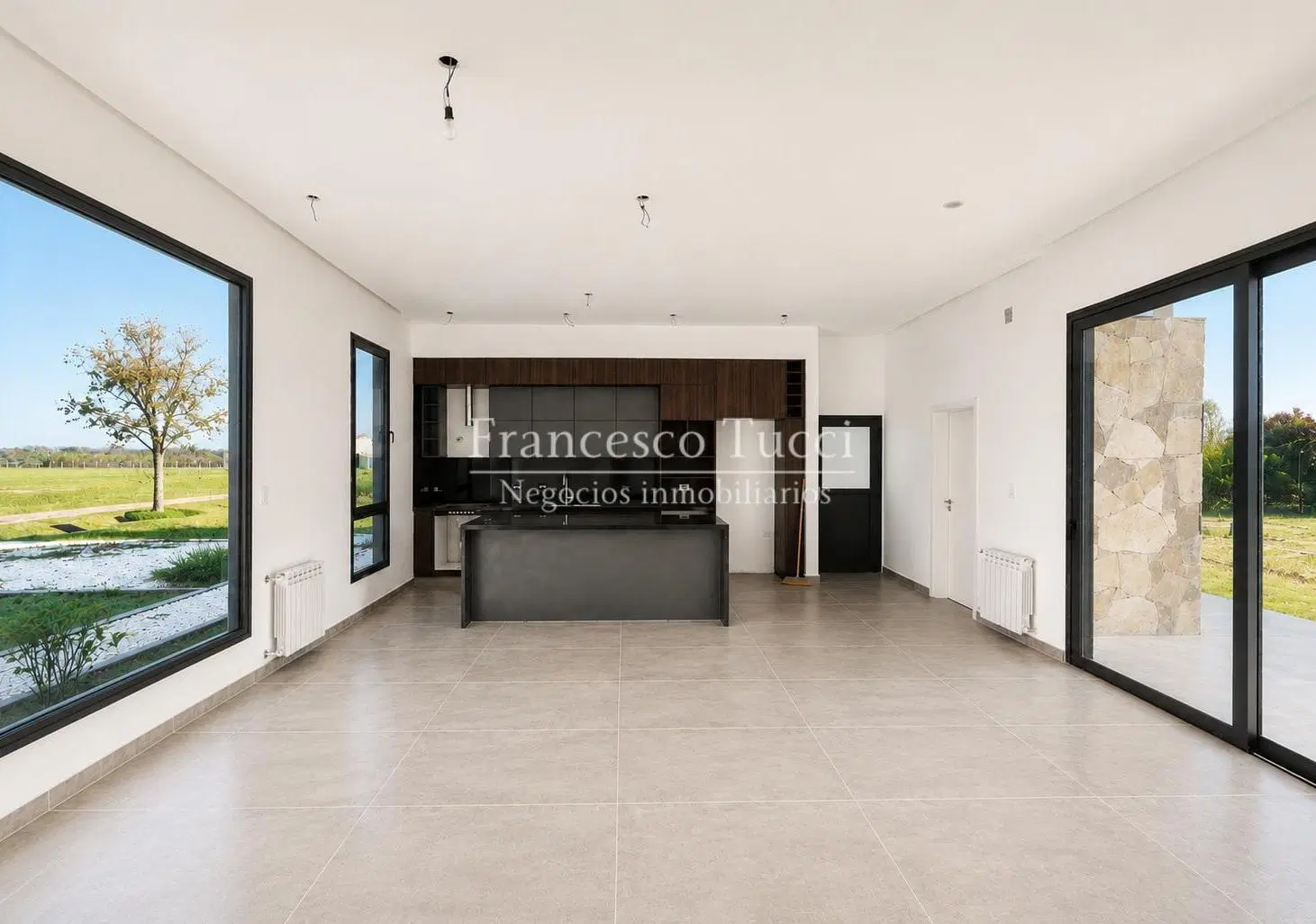 Casa en venta 4 ambientes en La Elina Comarcas de Luján 2