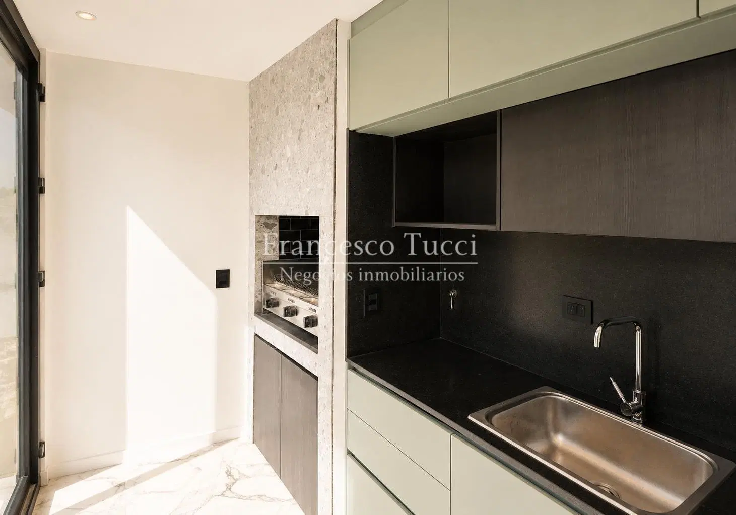 Departamento semipiso 3 ambientes en venta en Moron 3