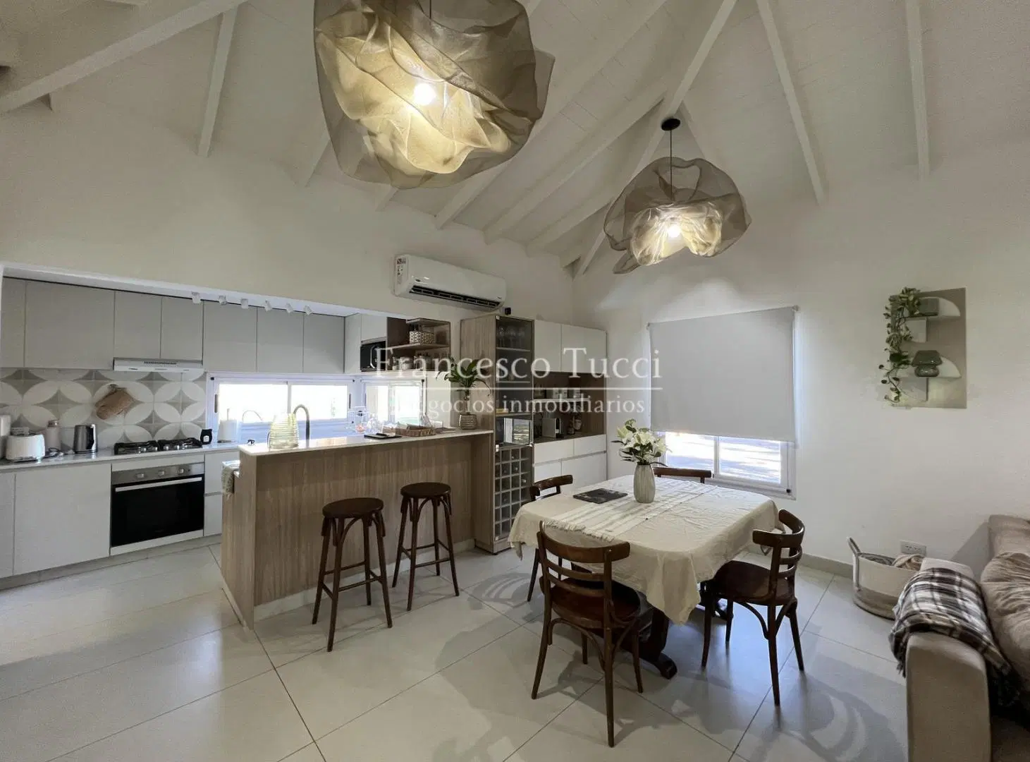 Casa en venta 3 ambientes Haras María Elena 5