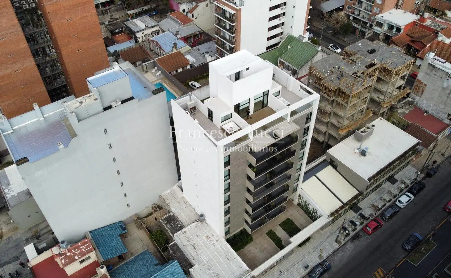 Departamento 3 ambientes con terraza propia en Moron 5