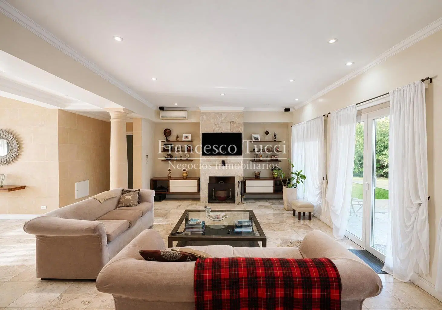 Casa en venta 6 ambientes en San Diego C.C 4