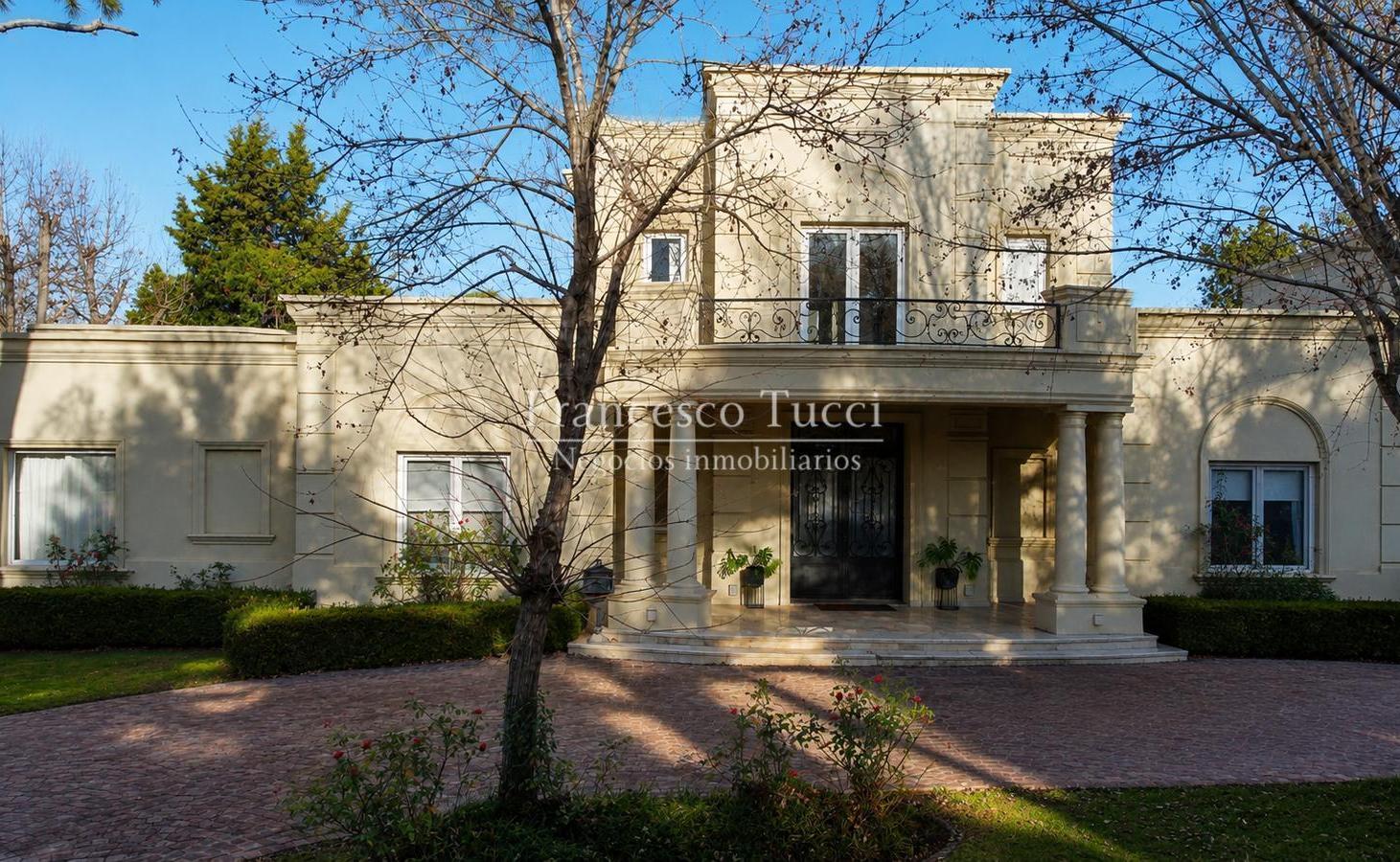 Casa en venta 6 ambientes en San Diego C.C