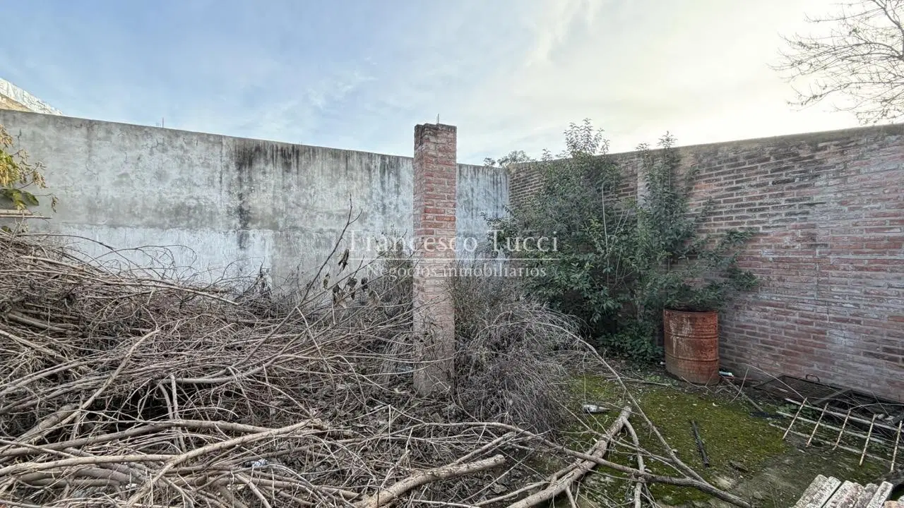 Casa a refaccionar en venta 4 ambientes Villa Gobernador Udaondo 3