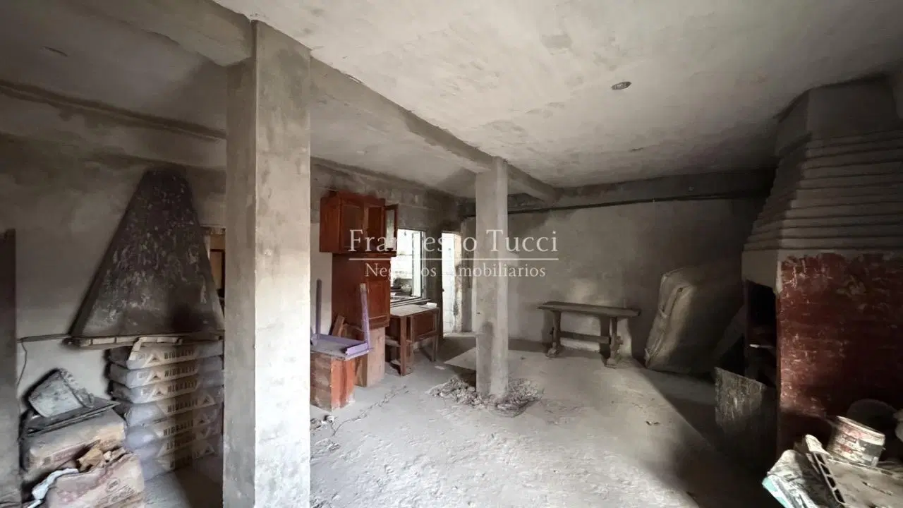 Casa a refaccionar en venta 4 ambientes Villa Gobernador Udaondo 2