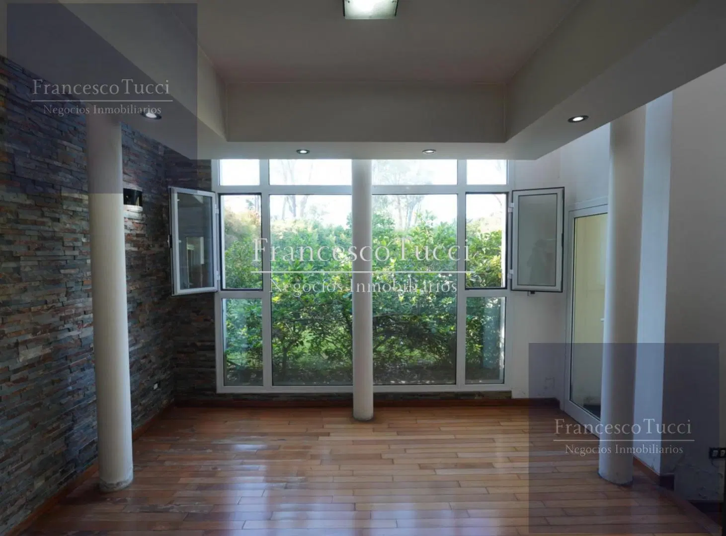 Casa en venta 5 ambientes en Santa Ana 4