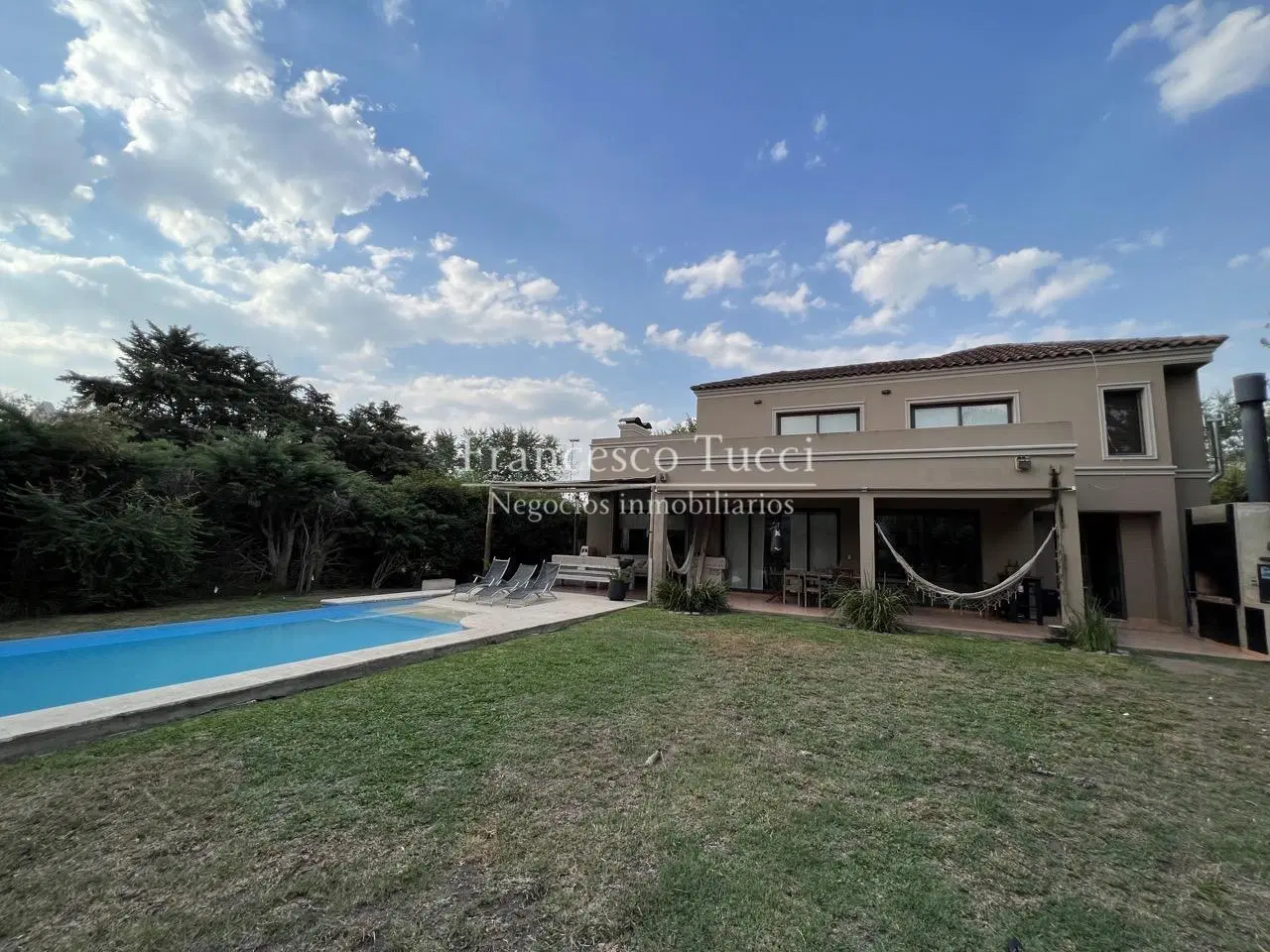 Casa en venta 6 ambientes en Campos De Álvarez 4