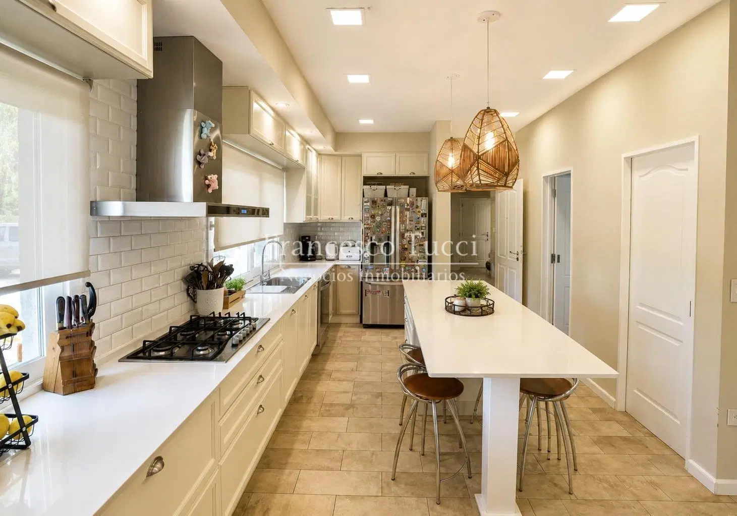 Casa en venta 6 ambientes en San Diego C.C 3