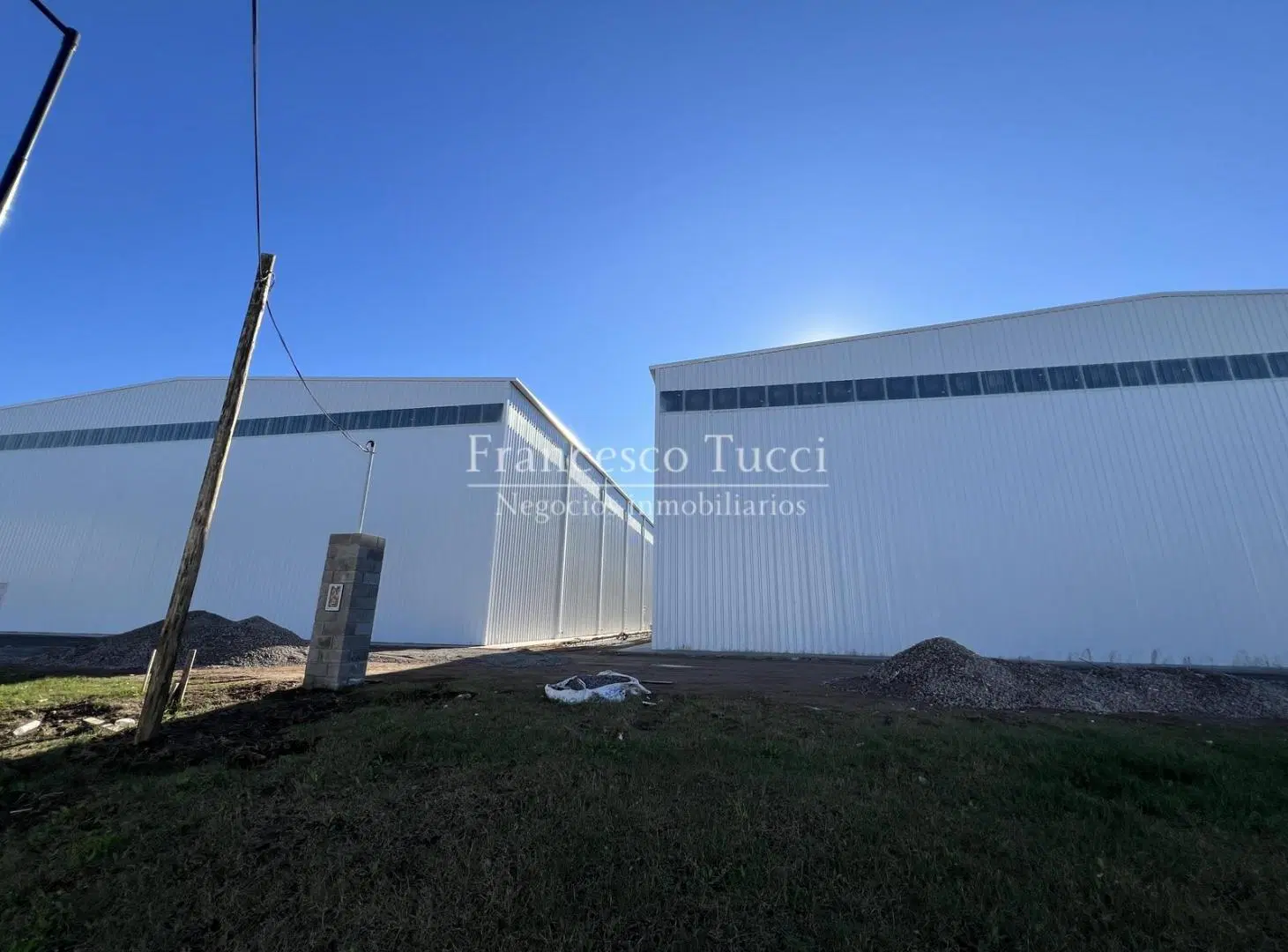 Galpón en venta y alquiler en el parque industrial PIM 2 Moreno 8