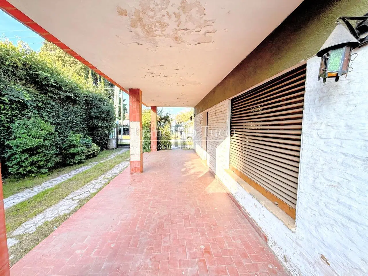 Casa en venta 6 ambientes en Francisco Álvarez 5