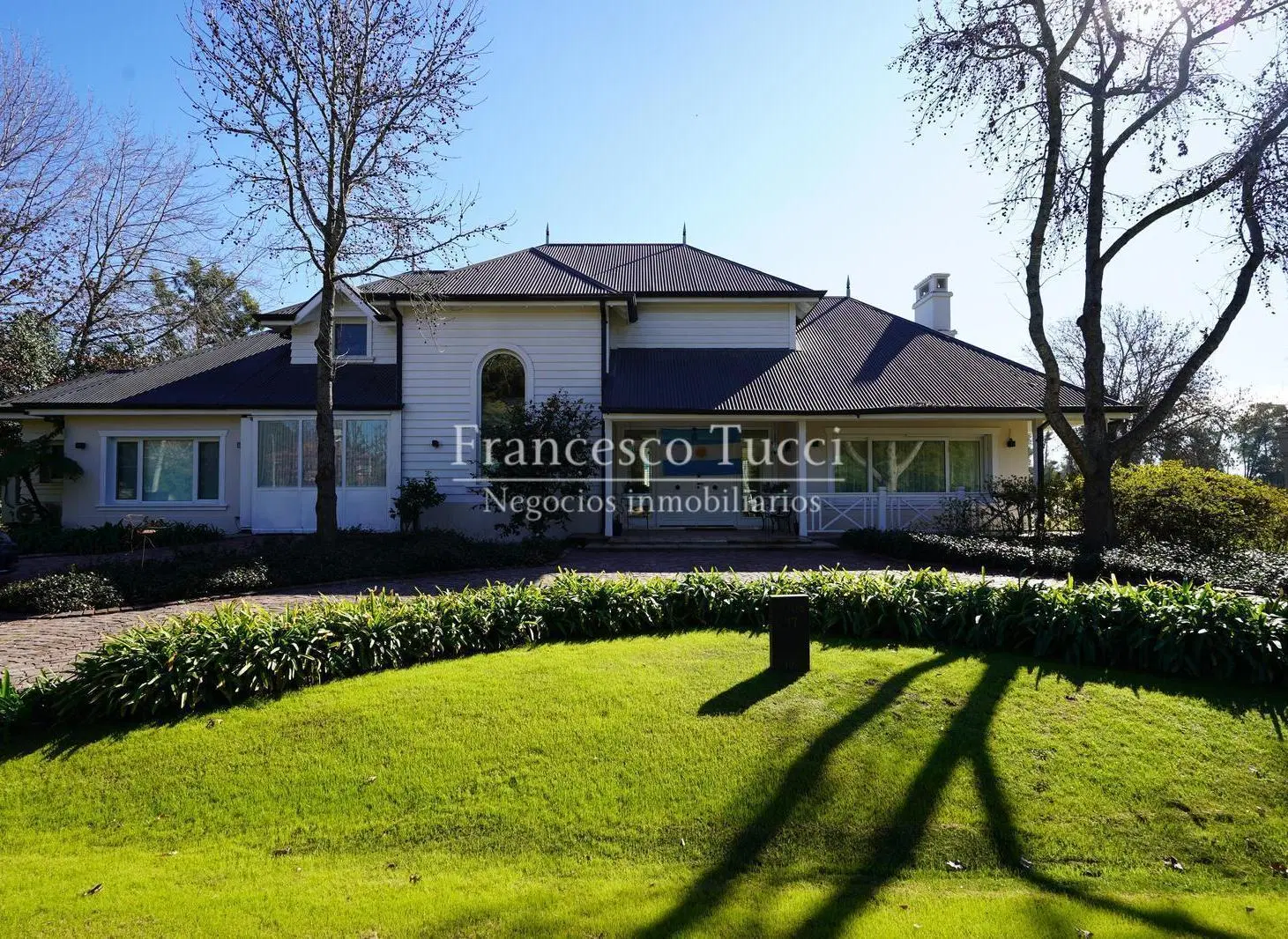 Casa en venta 5 ambientes en San Diego C.C 3