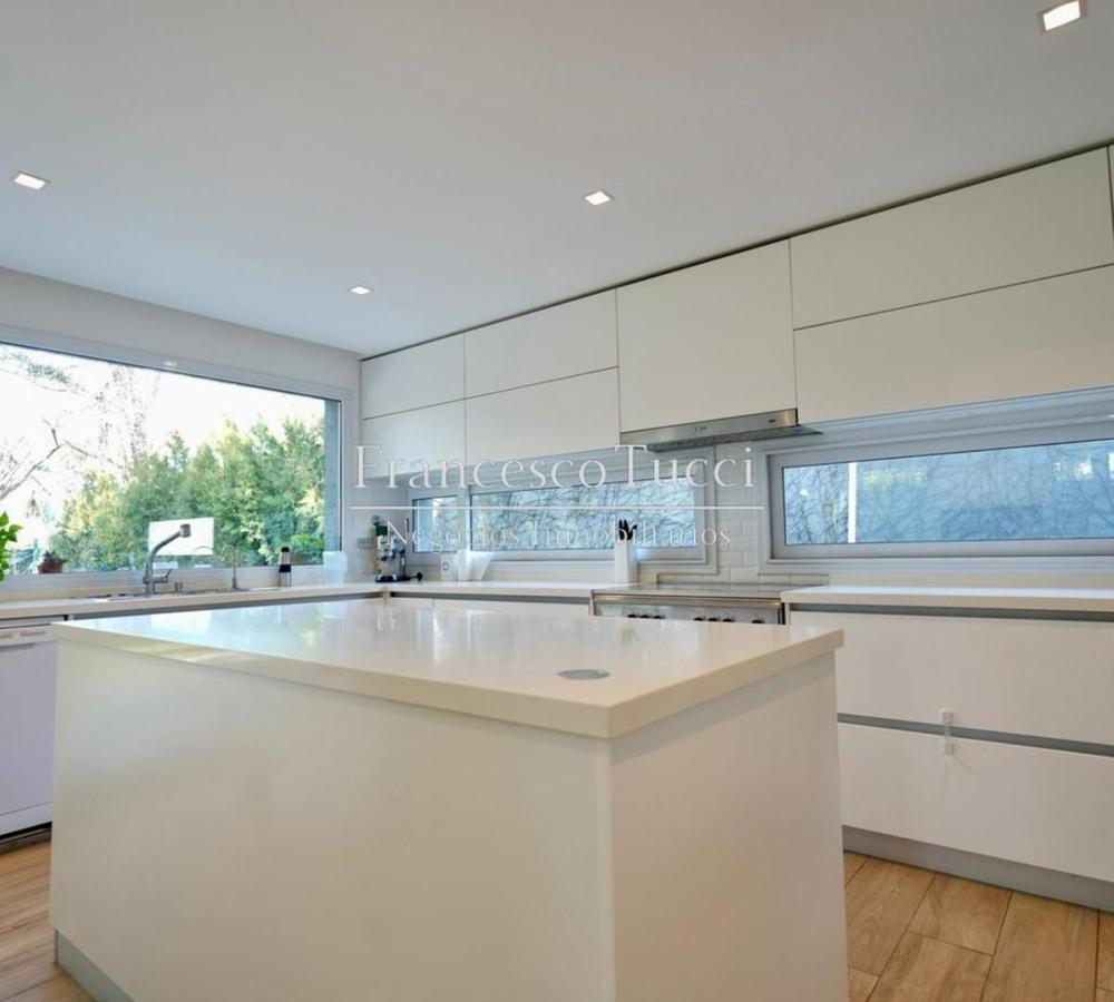 Foto de Casa en venta 5 ambientes Parque leloir, imagen 2