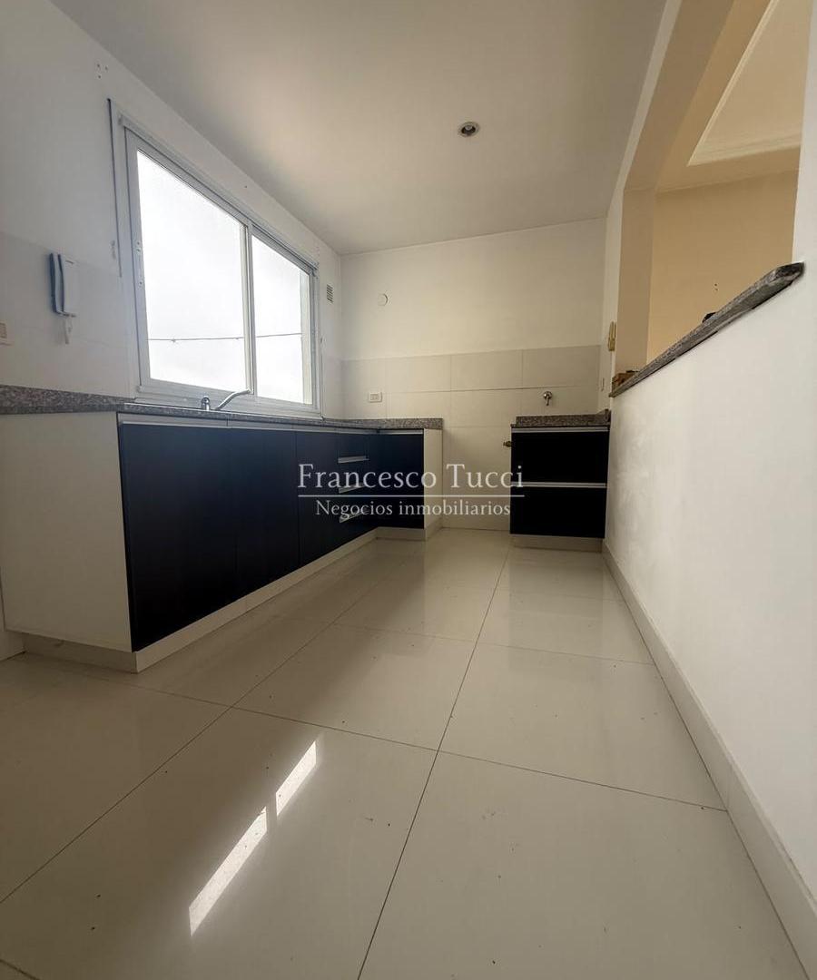 Foto de Departamento en venta / alquiler 3 ambientes en Lujan, imagen 3