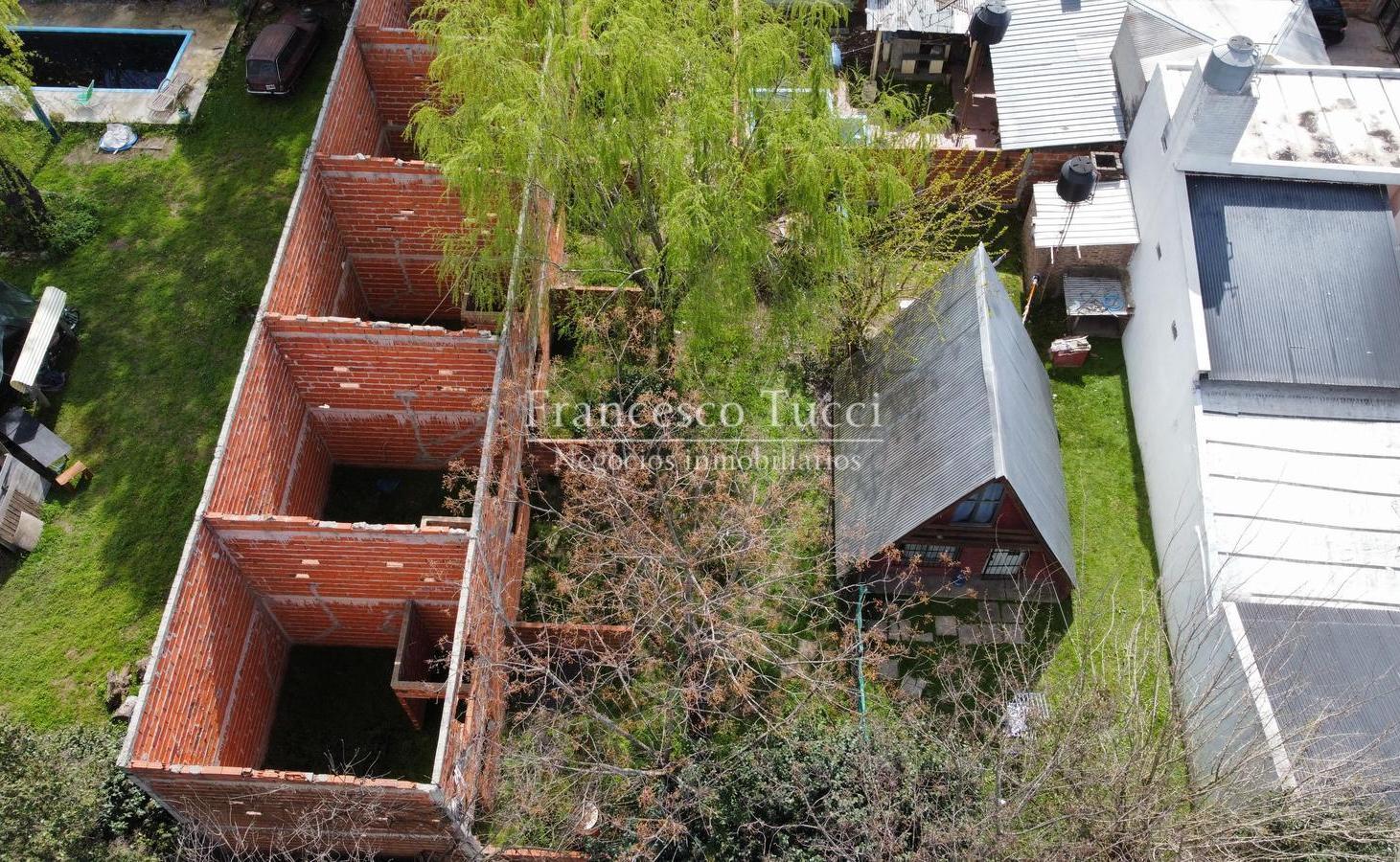 Foto de Terreno en venta con propiedad a reciclar y lote fraccionable en, imagen 1