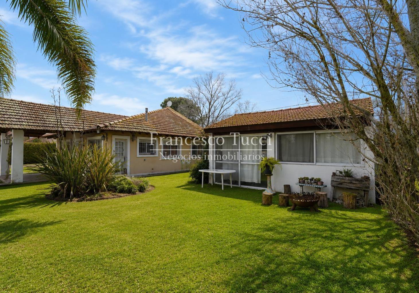Foto de Casa en venta 4 ambientes en el Barrio Solares del Oeste, imagen 2