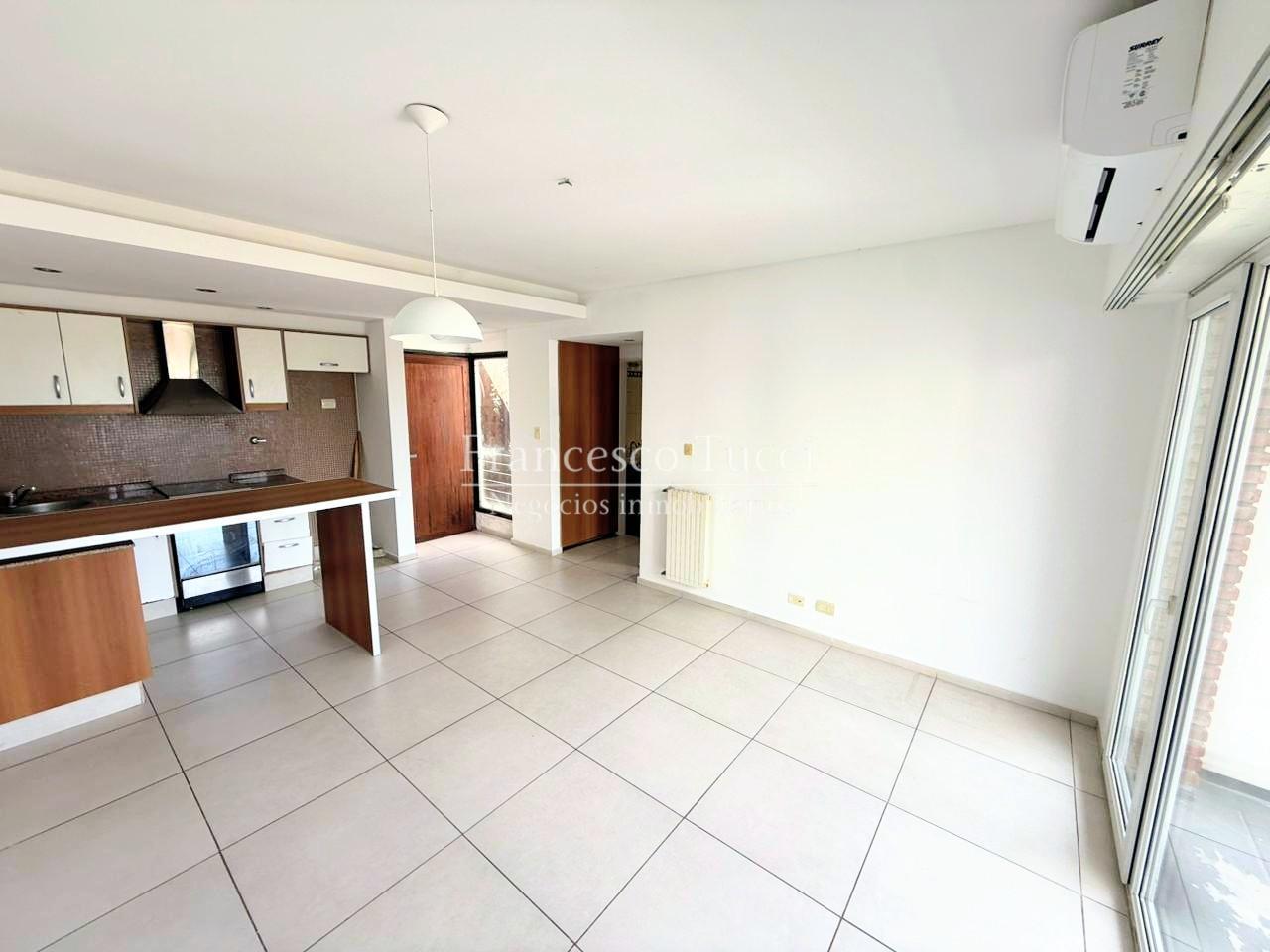 Foto de Departamento en venta 2 ambientes en Castelar, imagen 1