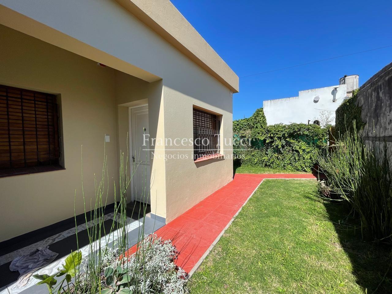 Foto de Casa tipo PH en venta 3 ambientes en Centro De Lujan, imagen 1