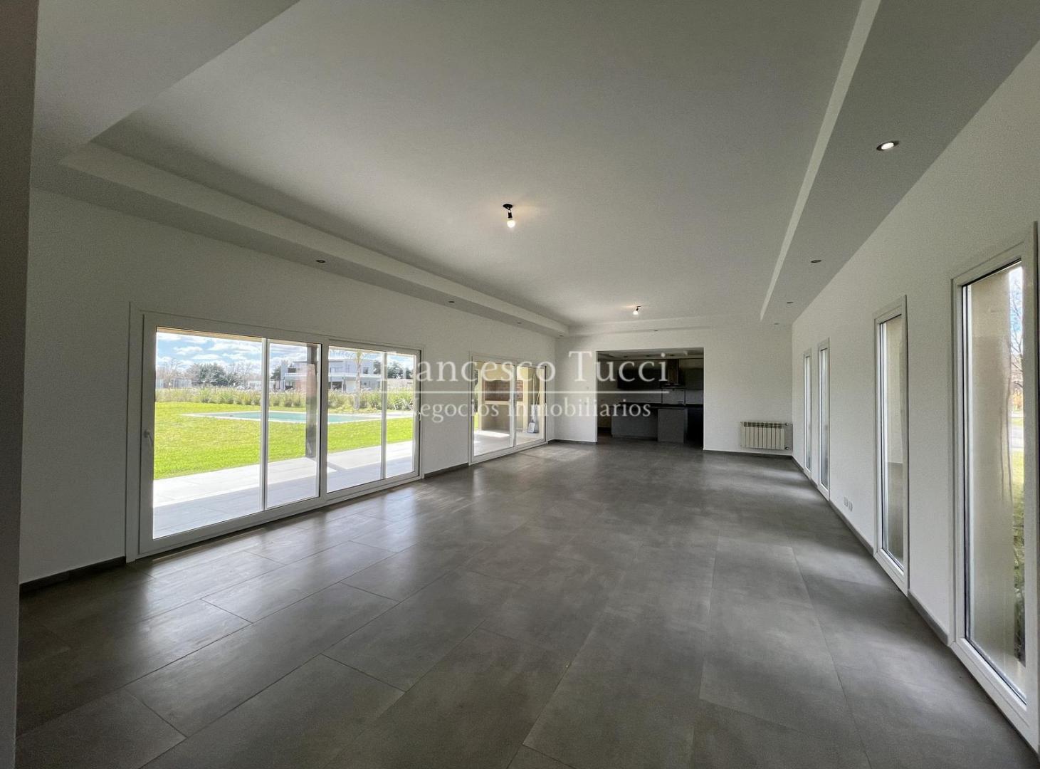 Foto de Casa en venta 5 ambientes en Harás San Pablo, imagen 3