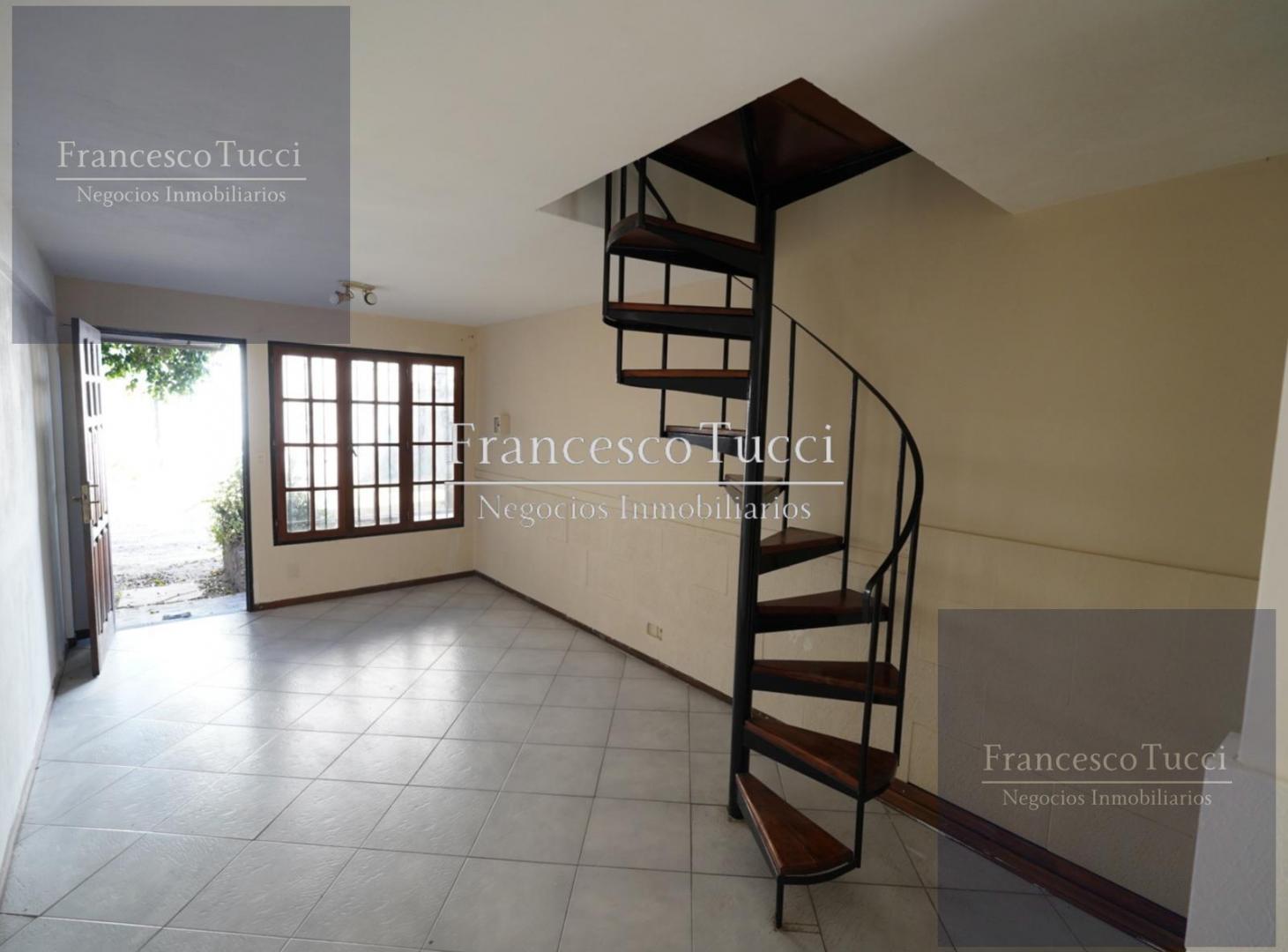 Foto de PH en venta 3 ambientes con cochera en Castelar, imagen 5