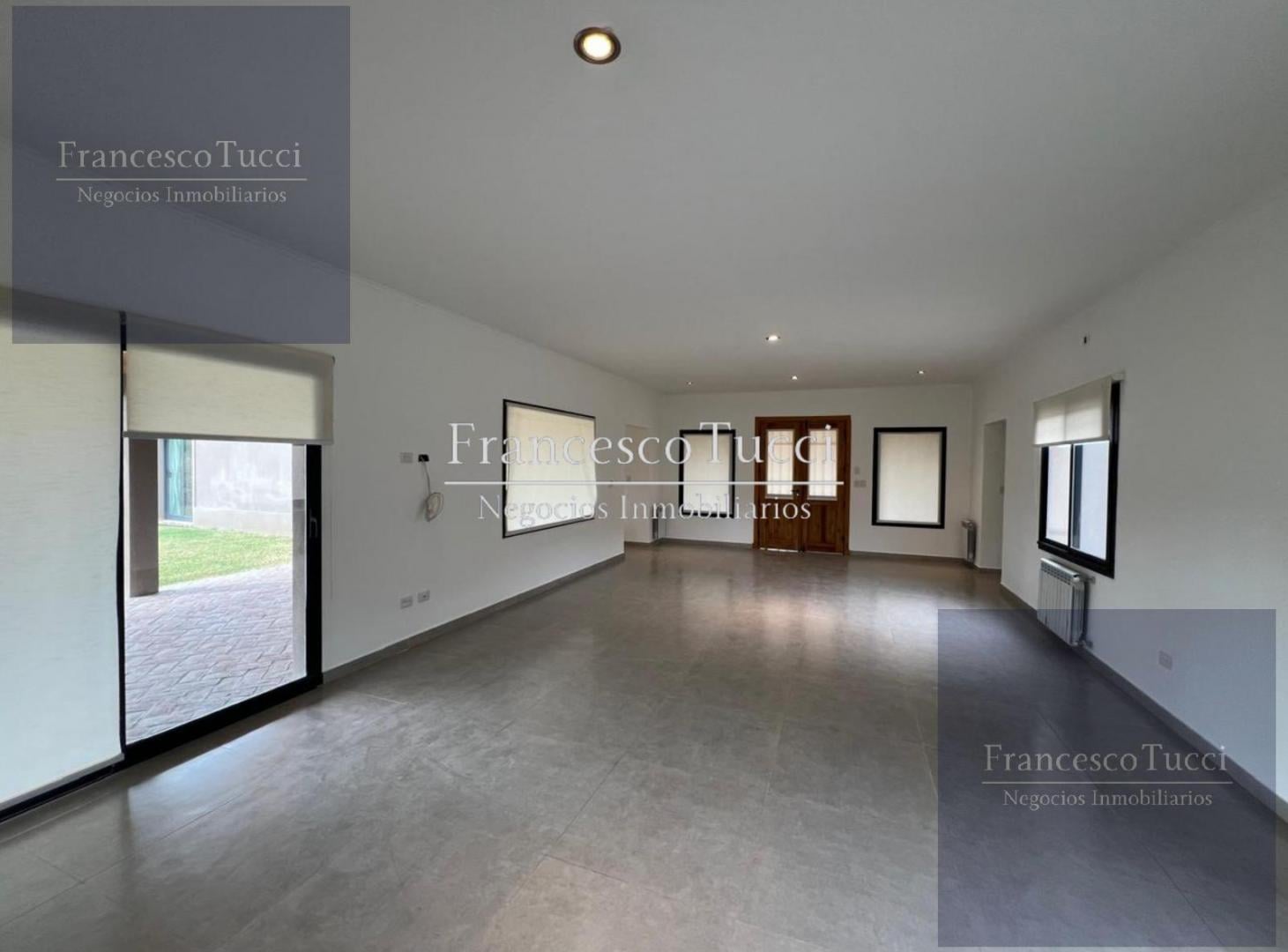 Foto de Casa en venta 5 ambientes con pileta en Santa Irene, imagen 4