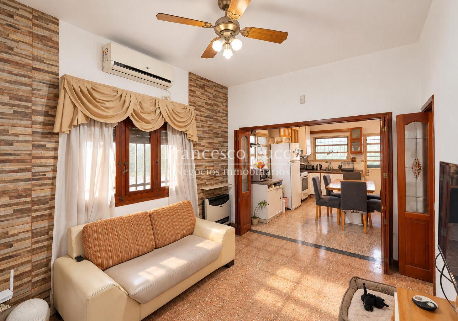 Foto de Casa 7 ambientes multifamiliar en venta Caseros, imagen 5