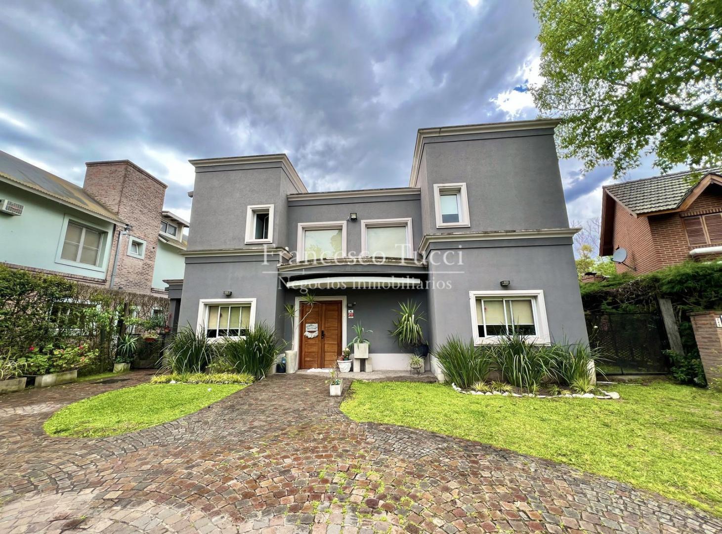 Foto de Casa en venta 5 ambientes El Casco De Moreno, imagen 1