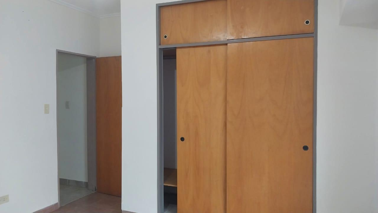 Foto de Departamento Tipo Casa | Amplio 1 Dorm en Barrio Universitario, imagen 1