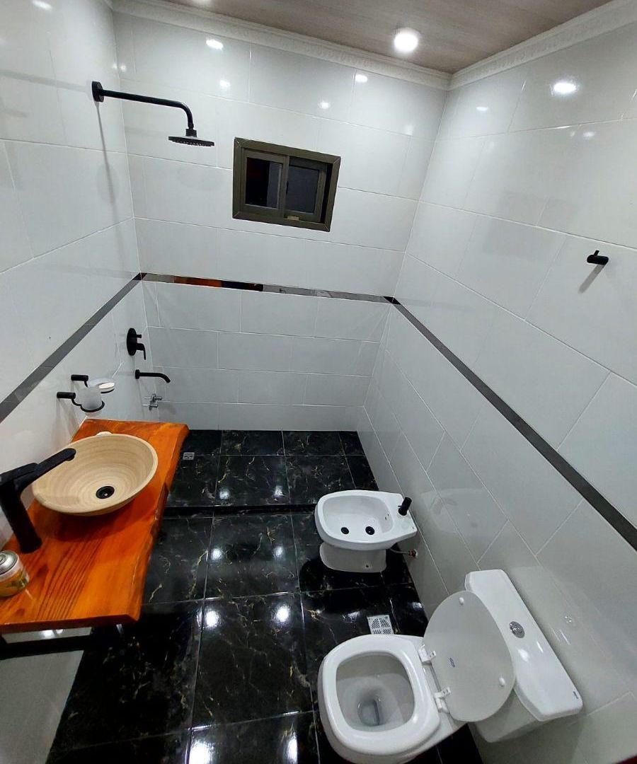 Foto de Casa 4 ambientes Estilo Campestre en Venta en La Unión con Cochera y, imagen 5