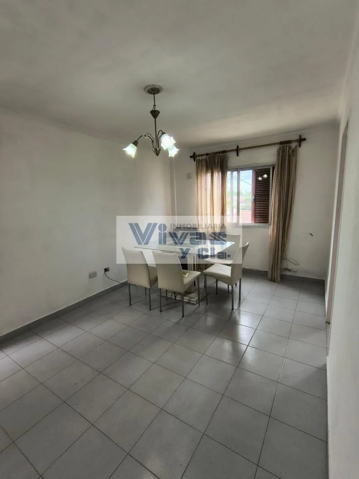 Foto de DEPARTAMENTO 4 AMBIENTES CON COCHERA, imagen 3