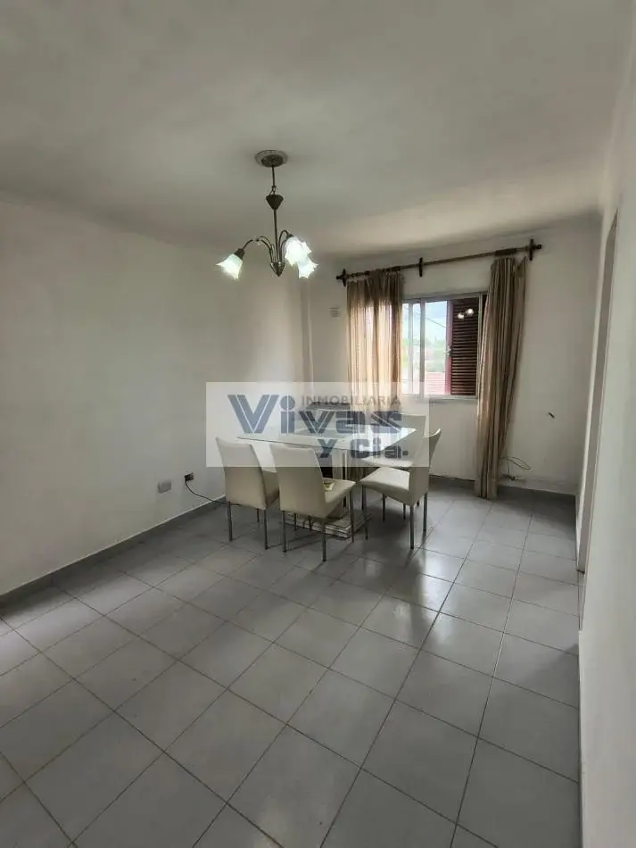 DEPARTAMENTO 4 AMBIENTES CON COCHERA 3