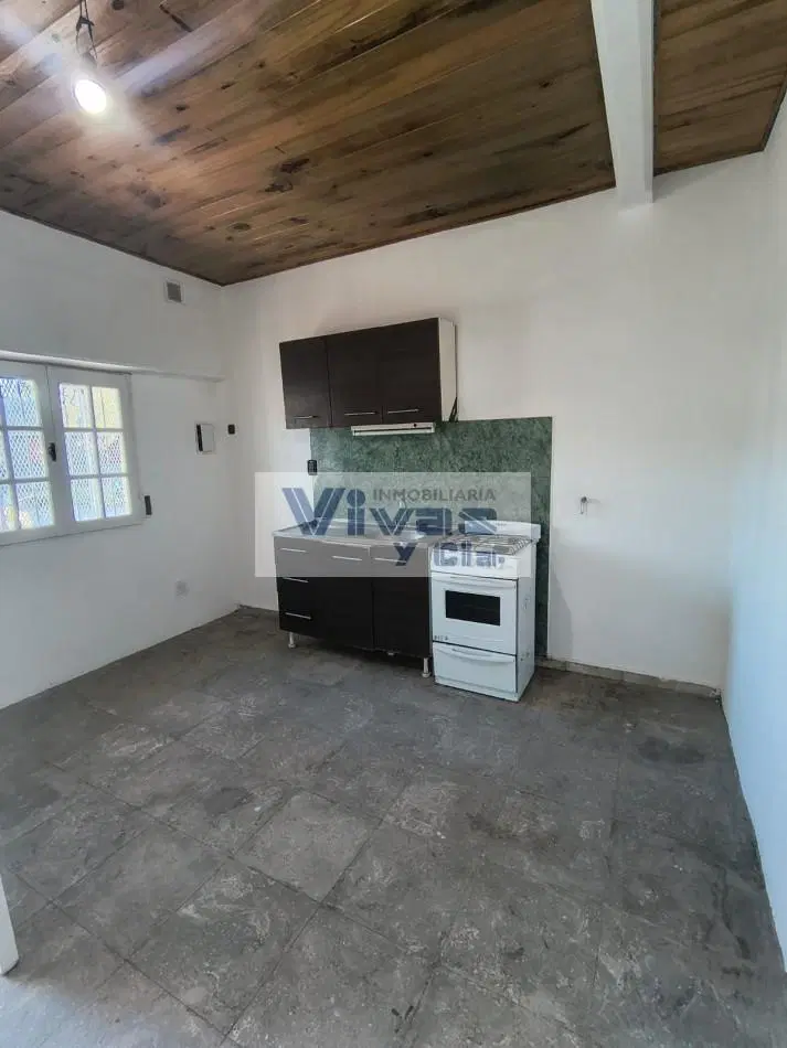 P.H. FRENTE 2 AMBIENTES CON PATIO 2
