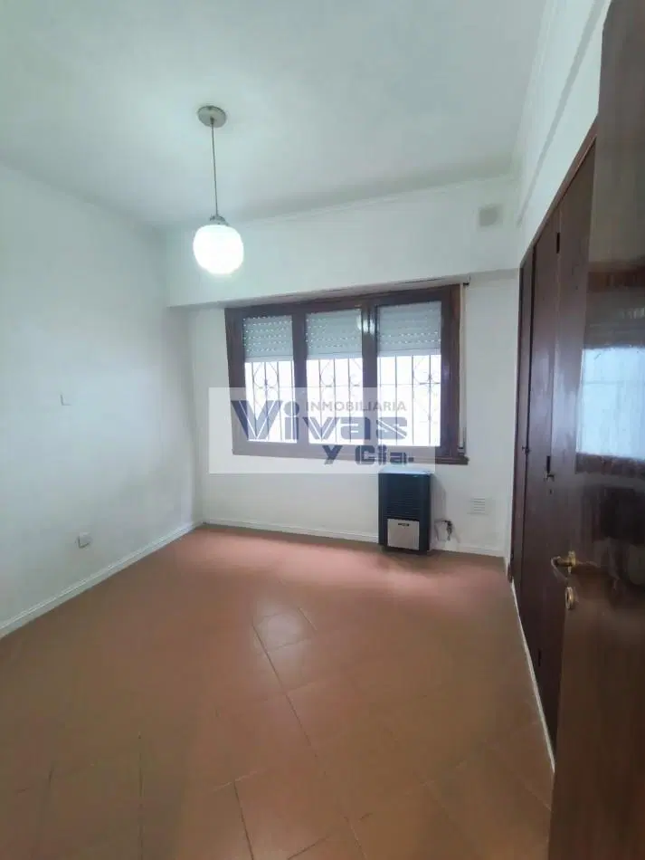 CASA 3 AMBIENTES PLANTA BAJA 5
