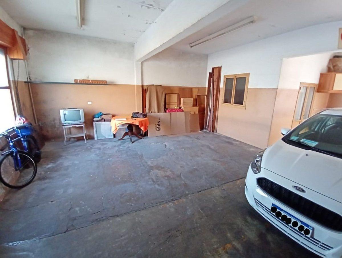 Venta Casa, 6 Amb. Parque y Quincho - Florida Oeste 1