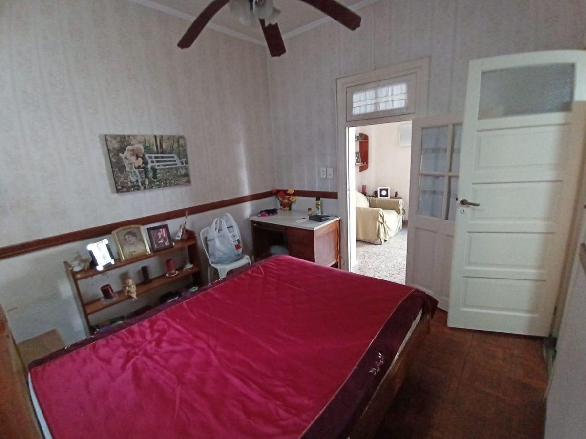 Venta Casa, 6 Amb. Parque y Quincho - Florida Oeste 5